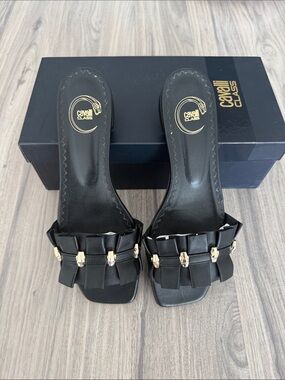 Cavalli Class Black Leather Pleated Slip-On Heeled Mules with Gold Accents 37or7